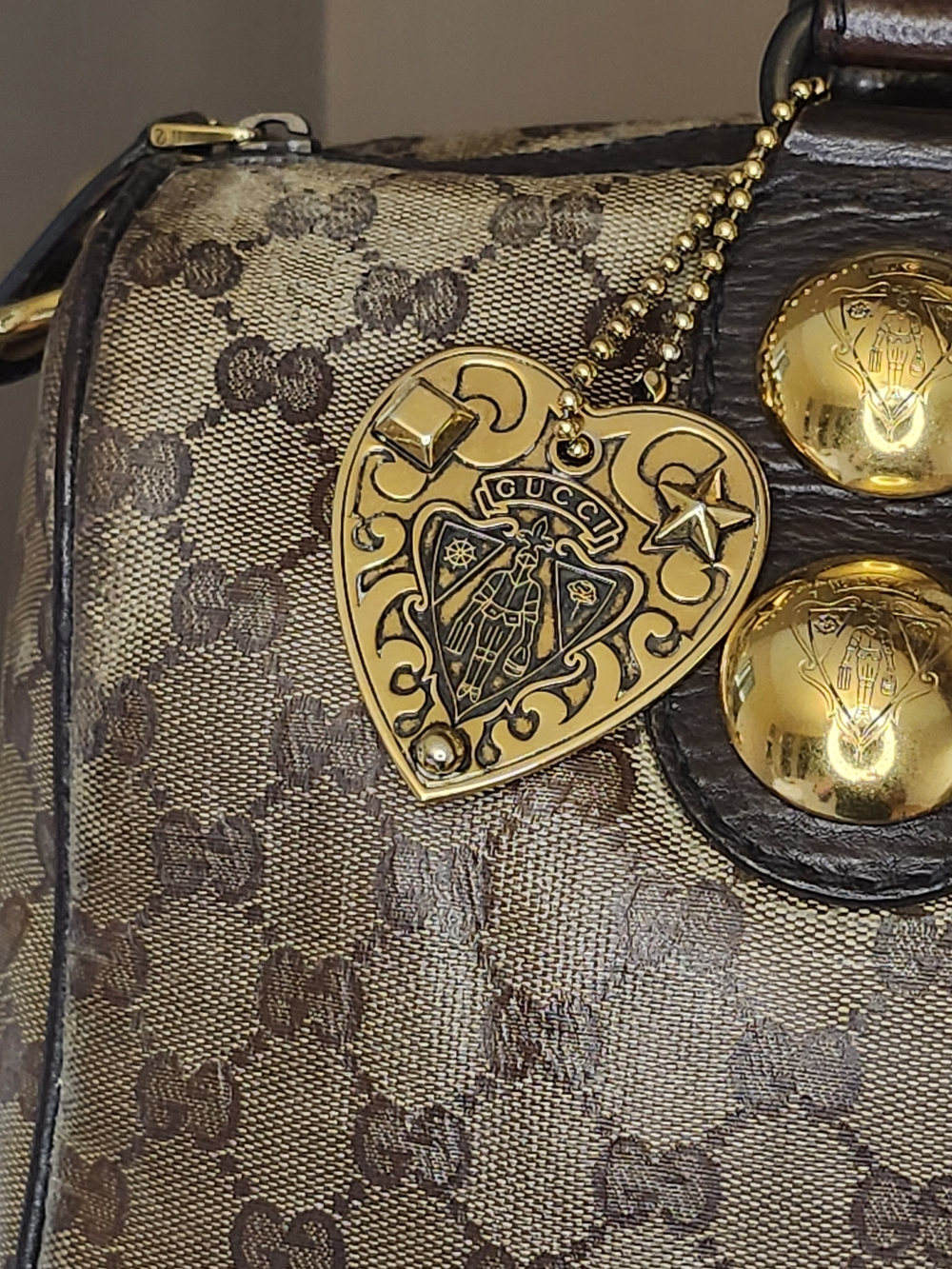 Gucci GG Crystal Babouska Hysteria Boston Bag featuring heart-shaped charm - Picture 3 of 16